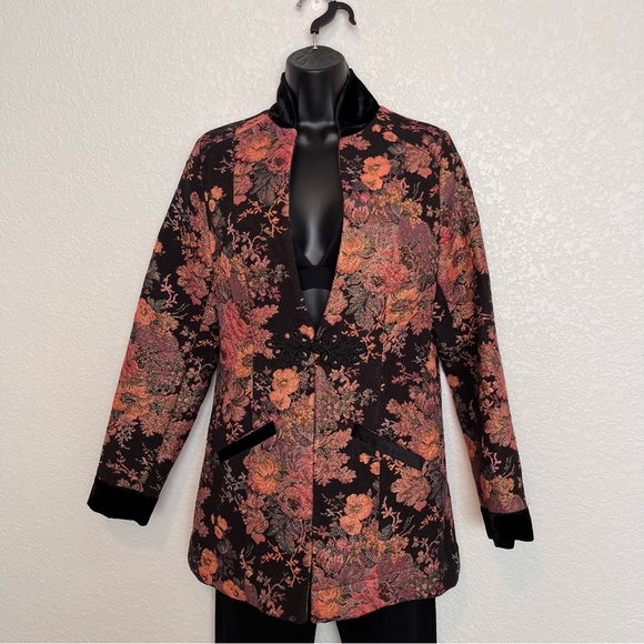 Soft Surroundings Westbury Garden Jacquard Velvet Blazer - Picture 3 of 13